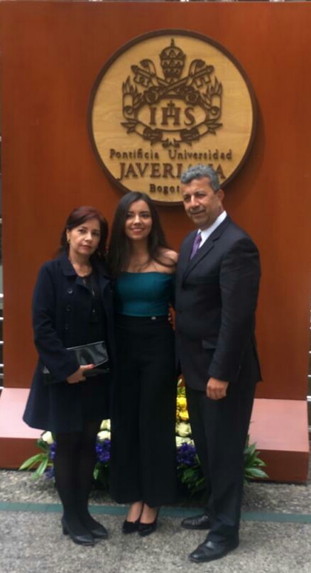 Gabriela Conde Gutiérrez, Daniela Yucumá Conde y Calixto Yucumá Gutiérrez.